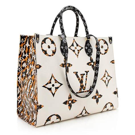 gm size louis vuitton|Louis Vuitton giant monogram collection.